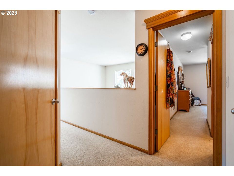 15469 Southwest Bygones Court Beaverton, OR 97007 - Photo 24 of 32