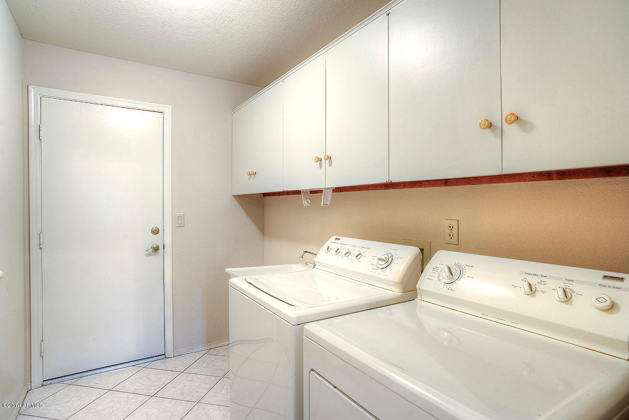 7972 East Salt Bush Road Gold Canyon, AZ 85118 - Photo 7 of 16 Laundry Room