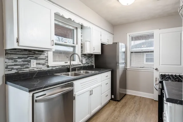 $165,000 | 3332 Seward Avenue, Rockford, IL 61108