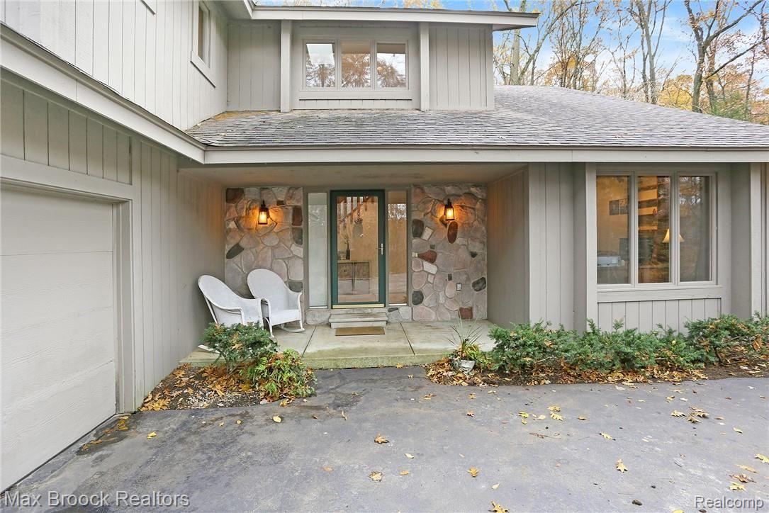 9970 Misty Ridge Circle Clarkston, MI 48348 - Photo 2 of 38 IMG_0047.jpg