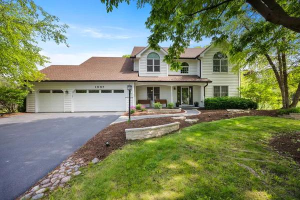 $950,000 | 1007 Book Court, Naperville, IL 60540