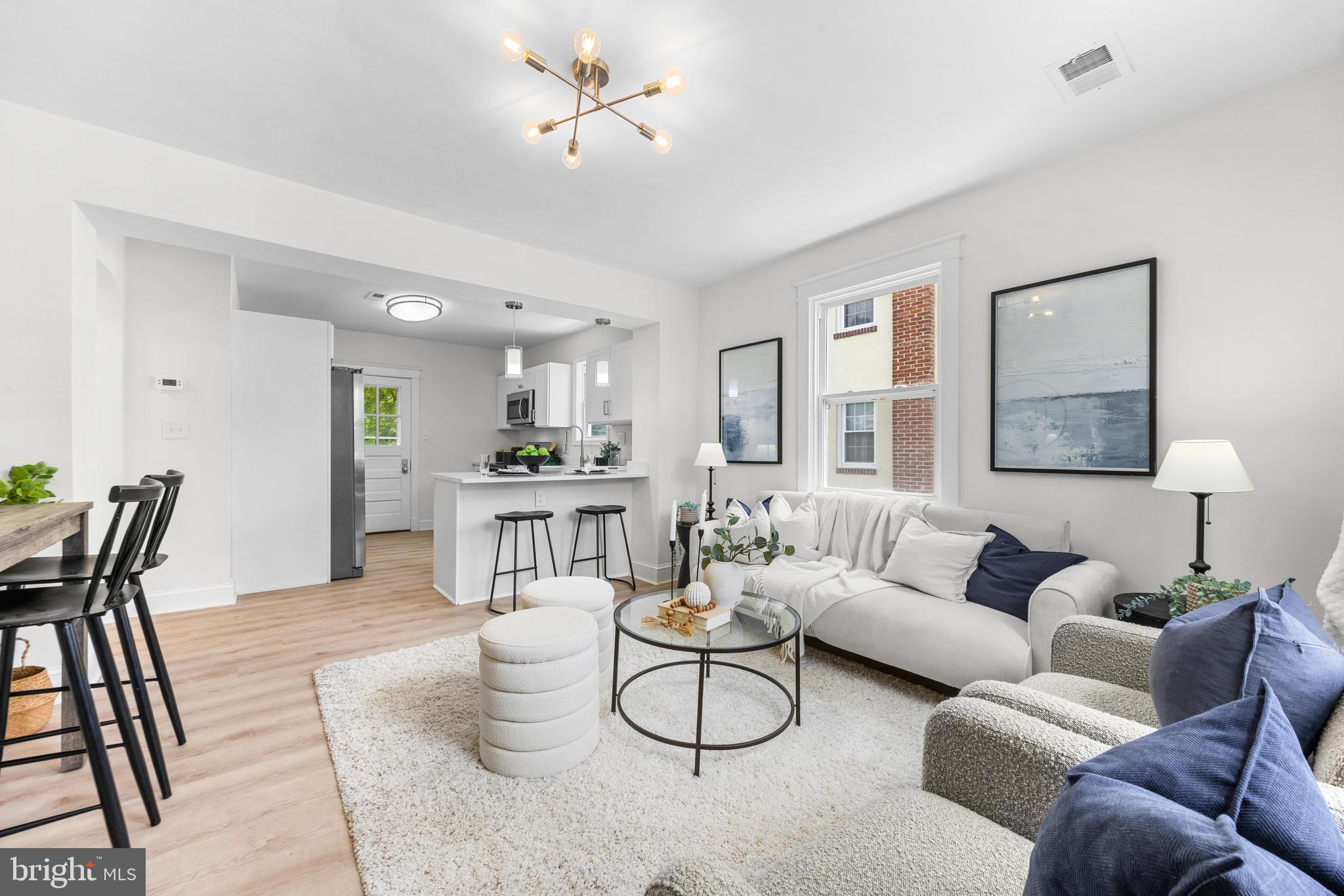 5559 Ashbourne Road Baltimore, MD 21227 - Photo 4 of 31