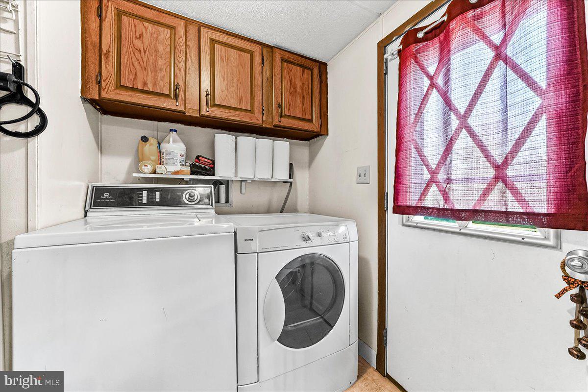 2411 Big Road Gilbertsville, PA 19525 - Photo 9 of 21