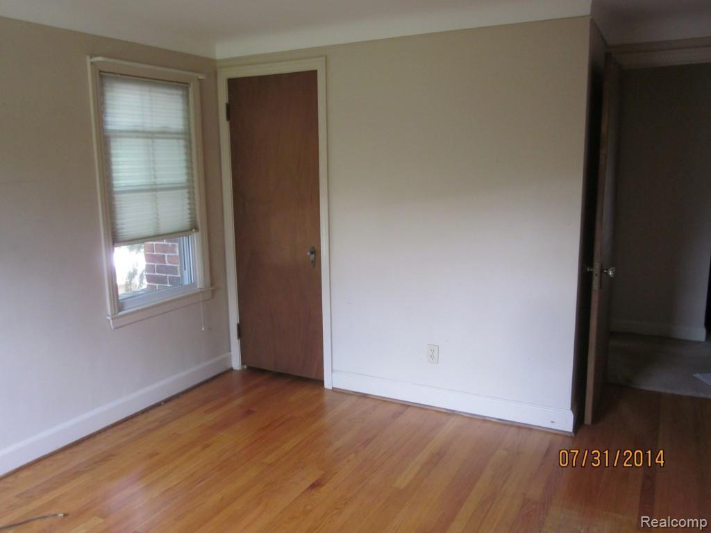 14401 Inkster Road Livonia, MI 48154 - Photo 30 of 53 Bedroom #3.jpg