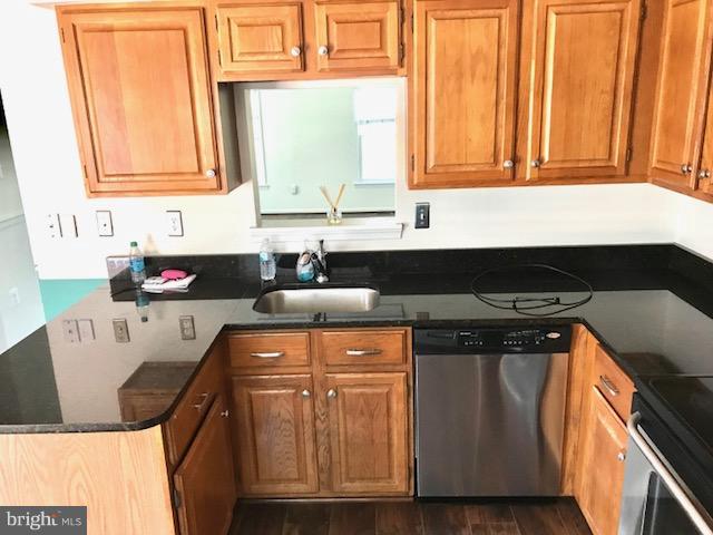 3301 Beaverwood Lane Silver Spring, MD 20906 - Photo 2 of 13 Kitchen