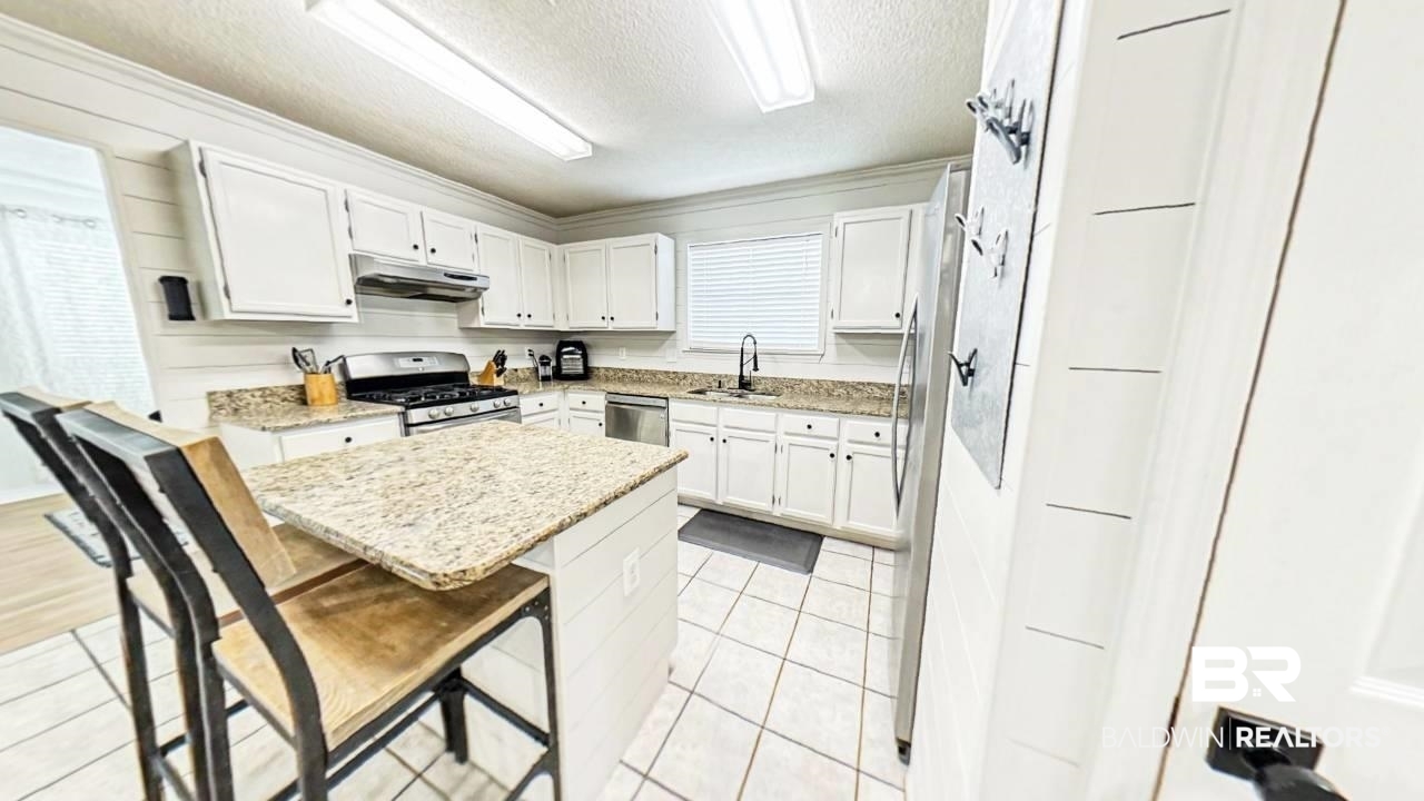 28624 Canterbury Road Daphne, AL 36526 - Photo 10 of 26