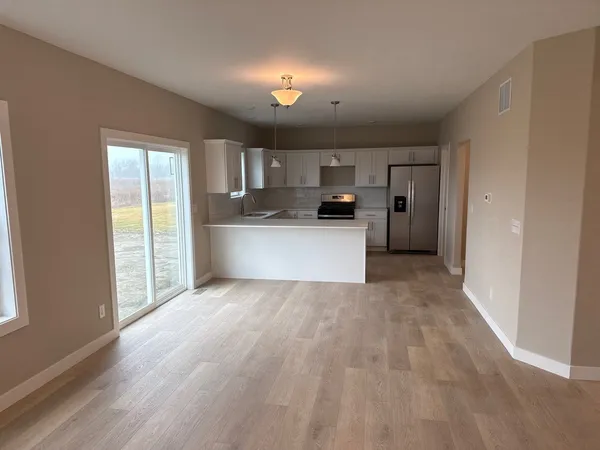 $399,900 | 1411 Warwick Drive, Savoy, IL 61874