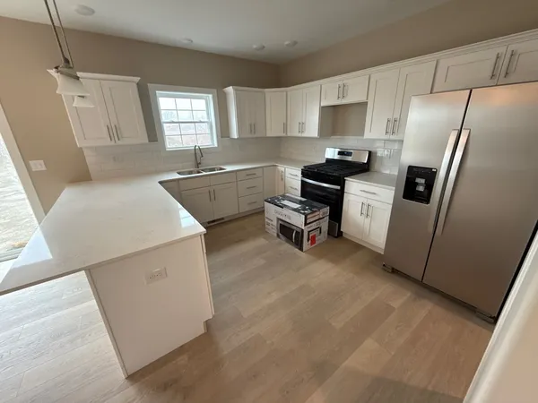 $399,900 | 1411 Warwick Drive, Savoy, IL 61874