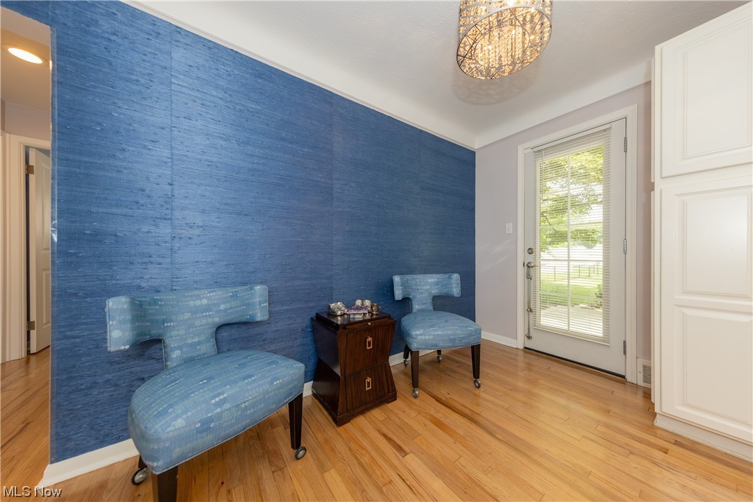 5153 Longton Road Lyndhurst, OH 44124 - Photo 6 of 30 Gallery Image 6