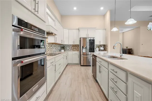$950,000 | 14310 Pine Hollow Drive, Estero, FL 33928