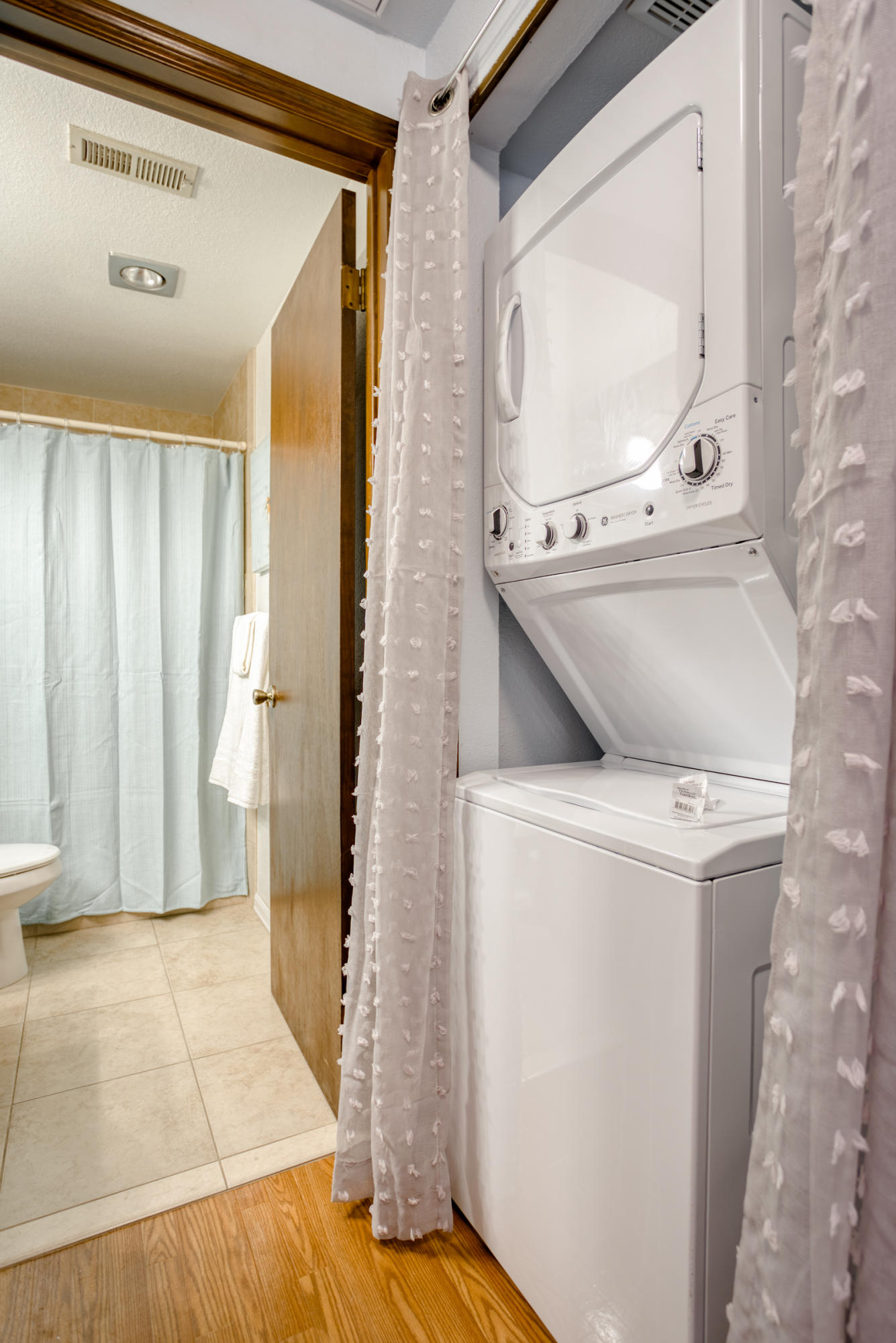 410 Ridgecrest Trail, Unit 126 Redding, CA 96003 - Photo 33 of 50 Washer/Dryer Included!