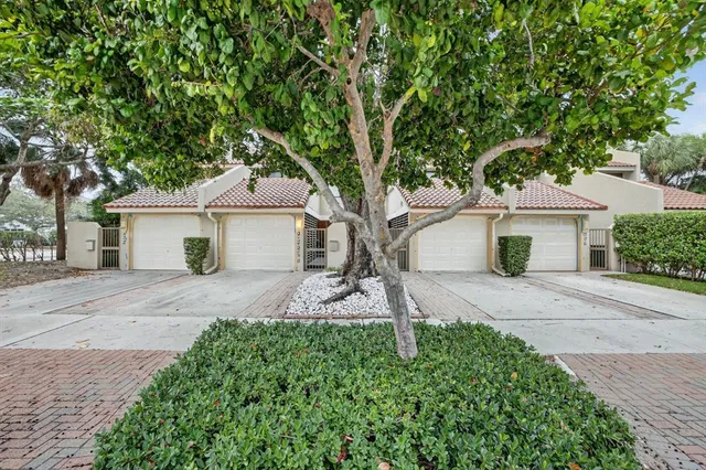 $8,500 | 210 Washingtonia Avenue, Lauderdale-by-the-Sea, FL 33308