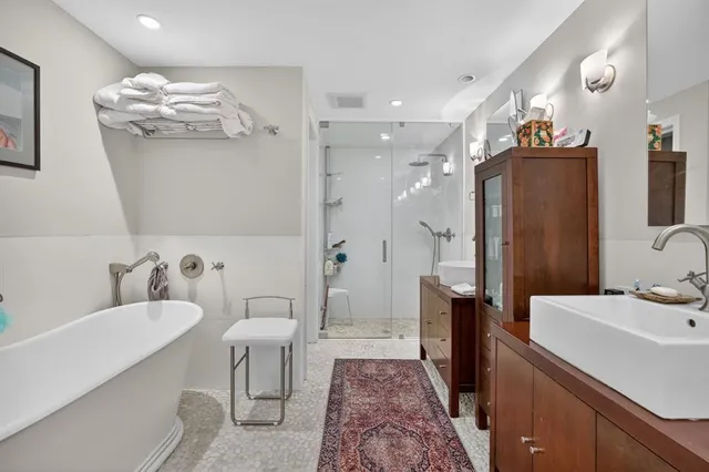 $8,500 | 210 Washingtonia Avenue, Lauderdale-by-the-Sea, FL 33308