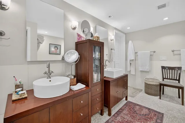 $8,500 | 210 Washingtonia Avenue, Lauderdale-by-the-Sea, FL 33308