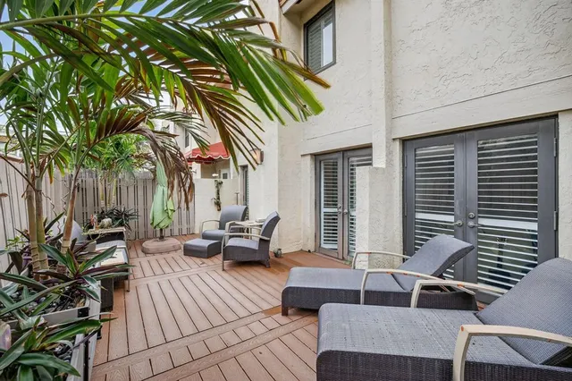 $8,500 | 210 Washingtonia Avenue, Lauderdale-by-the-Sea, FL 33308