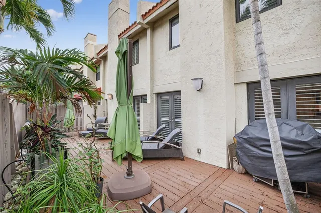 $8,500 | 210 Washingtonia Avenue, Lauderdale-by-the-Sea, FL 33308