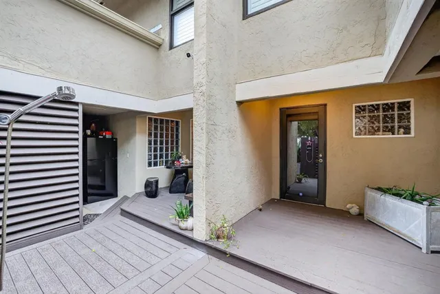 $8,500 | 210 Washingtonia Avenue, Lauderdale-by-the-Sea, FL 33308