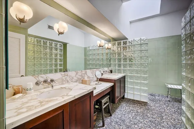 $8,500 | 210 Washingtonia Avenue, Lauderdale-by-the-Sea, FL 33308