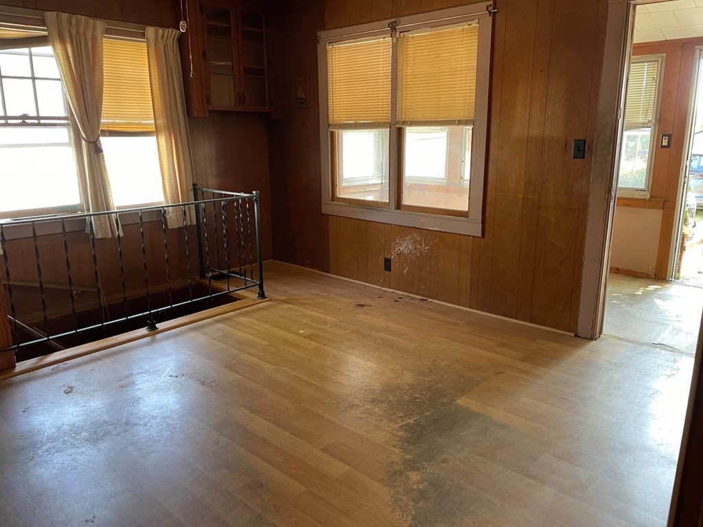 127 Pinehurst Drive Wareham, MA 02571 - Photo 2 of 10