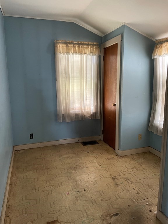 127 Pinehurst Drive Wareham, MA 02571 - Photo 8 of 10