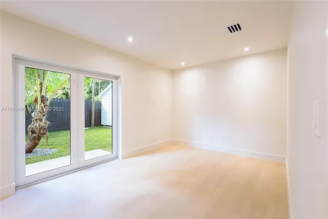 $3,000,000 | 6250 Southwest 48th Street, Miami, FL 33155