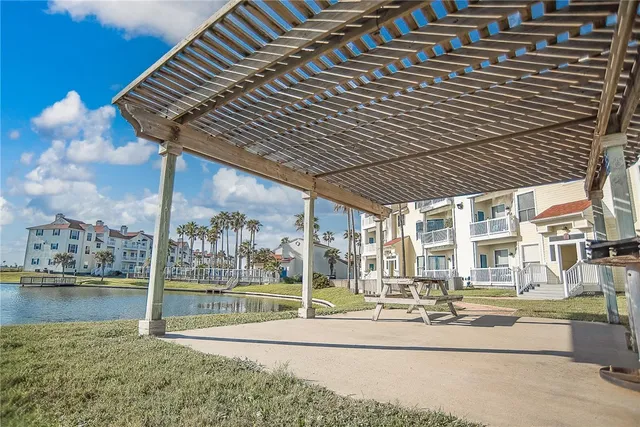 a view of a building with a lot of stuff