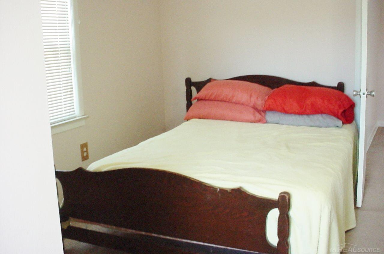 4456 Lapeer Road Port Huron, MI 48060 - Photo 30 of 39 50010280-29.JPG