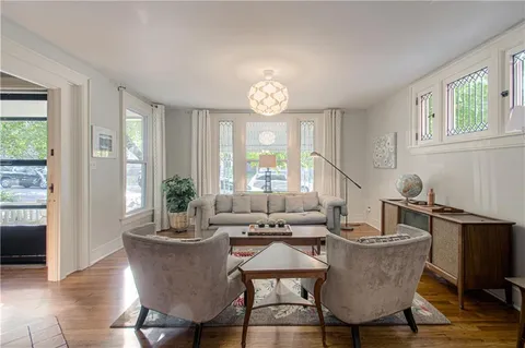 $579,000 | 4215 Oak Street, Kansas City, MO 64111