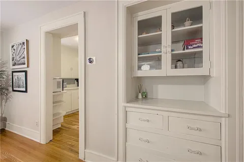 $579,000 | 4215 Oak Street, Kansas City, MO 64111