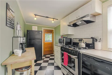 $579,000 | 4215 Oak Street, Kansas City, MO 64111