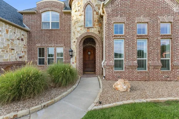 $1,999,000 | 1311 Appaloosa Circle, Bartonville, TX 76226