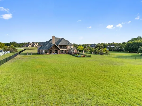 $1,999,000 | 1311 Appaloosa Circle, Bartonville, TX 76226