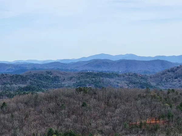 a view of a dry field
