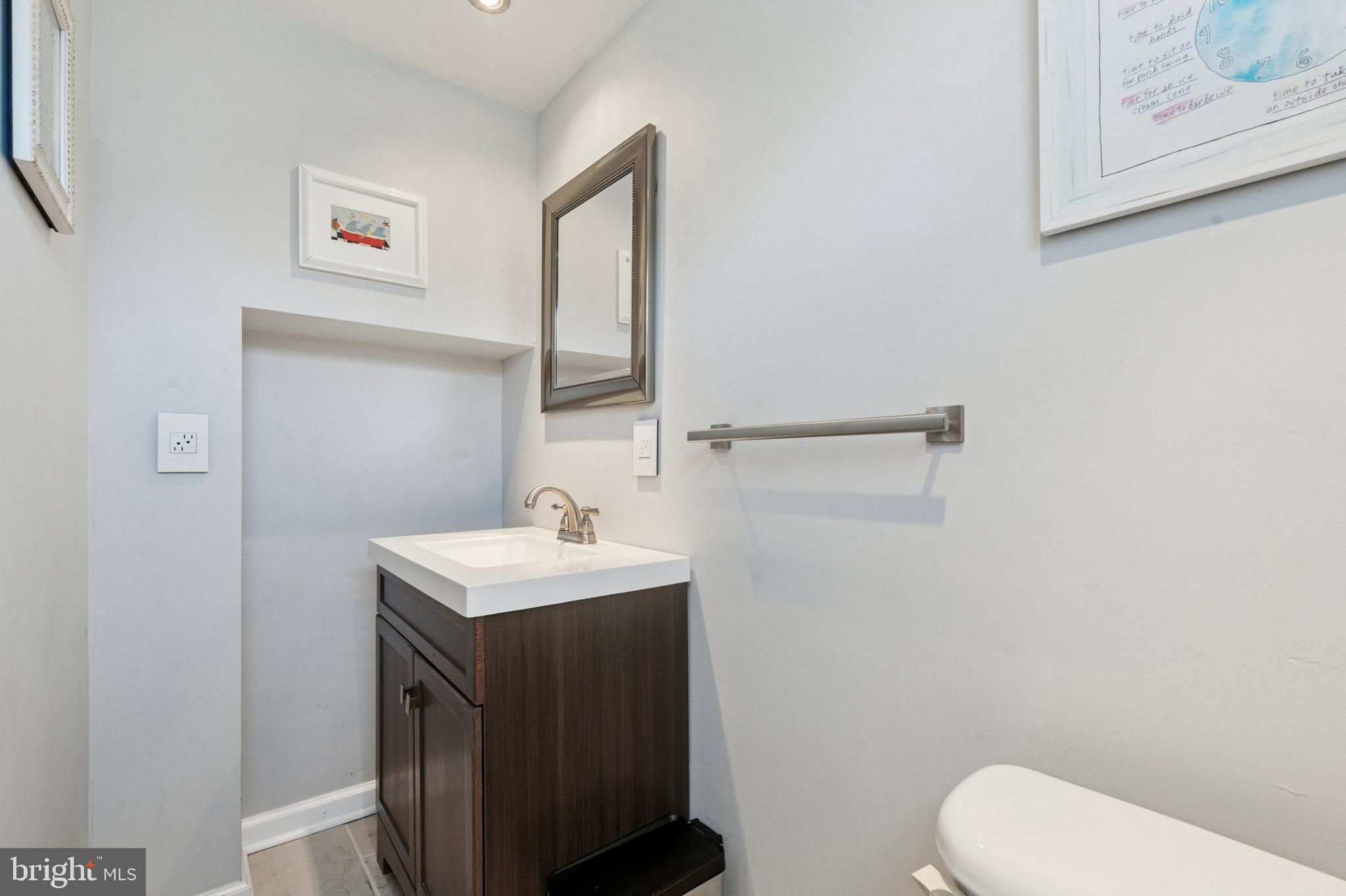 3404 Henry Avenue Philadelphia, PA 19129 - Photo 11 of 25