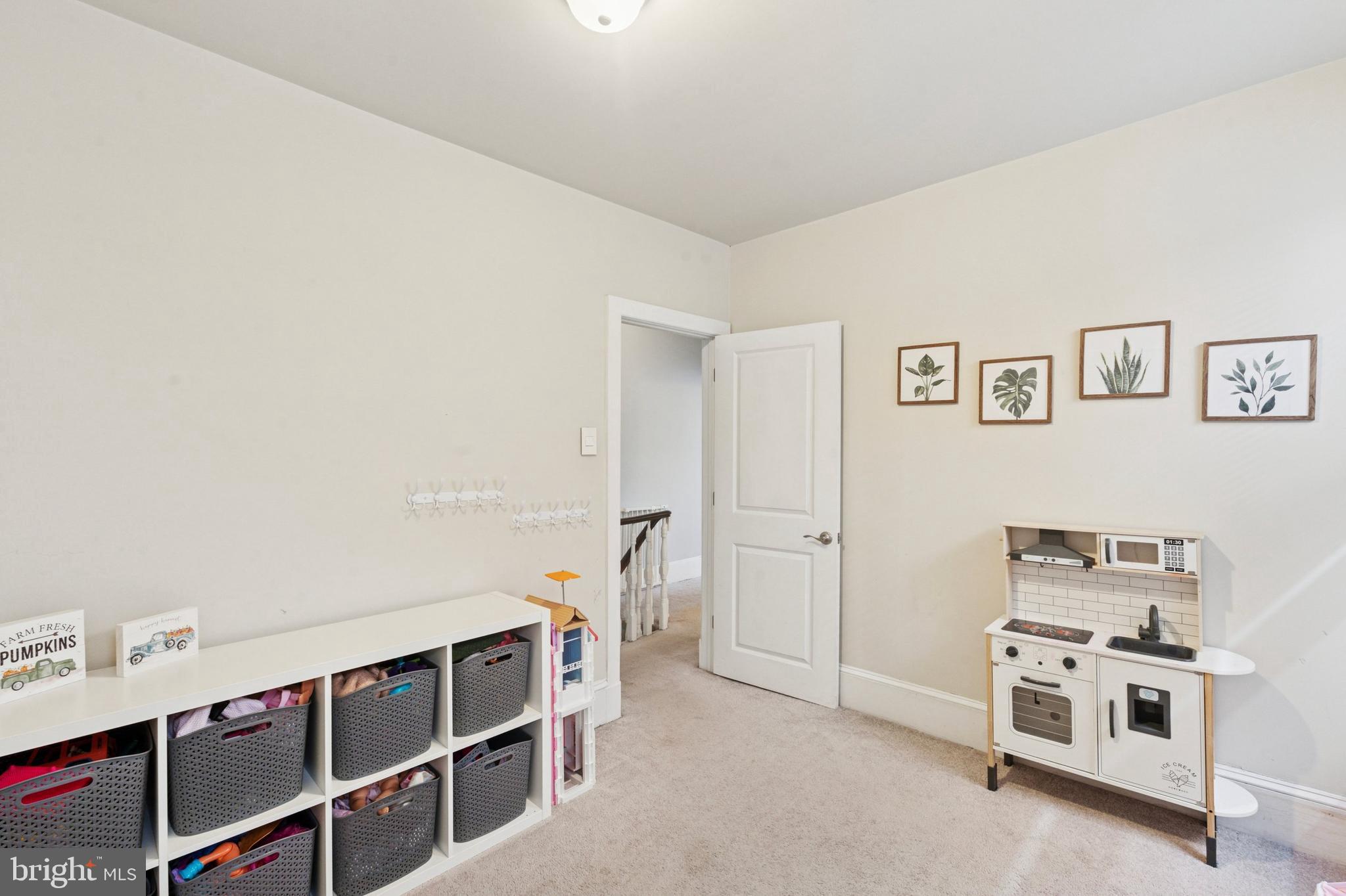 3404 Henry Avenue Philadelphia, PA 19129 - Photo 17 of 25