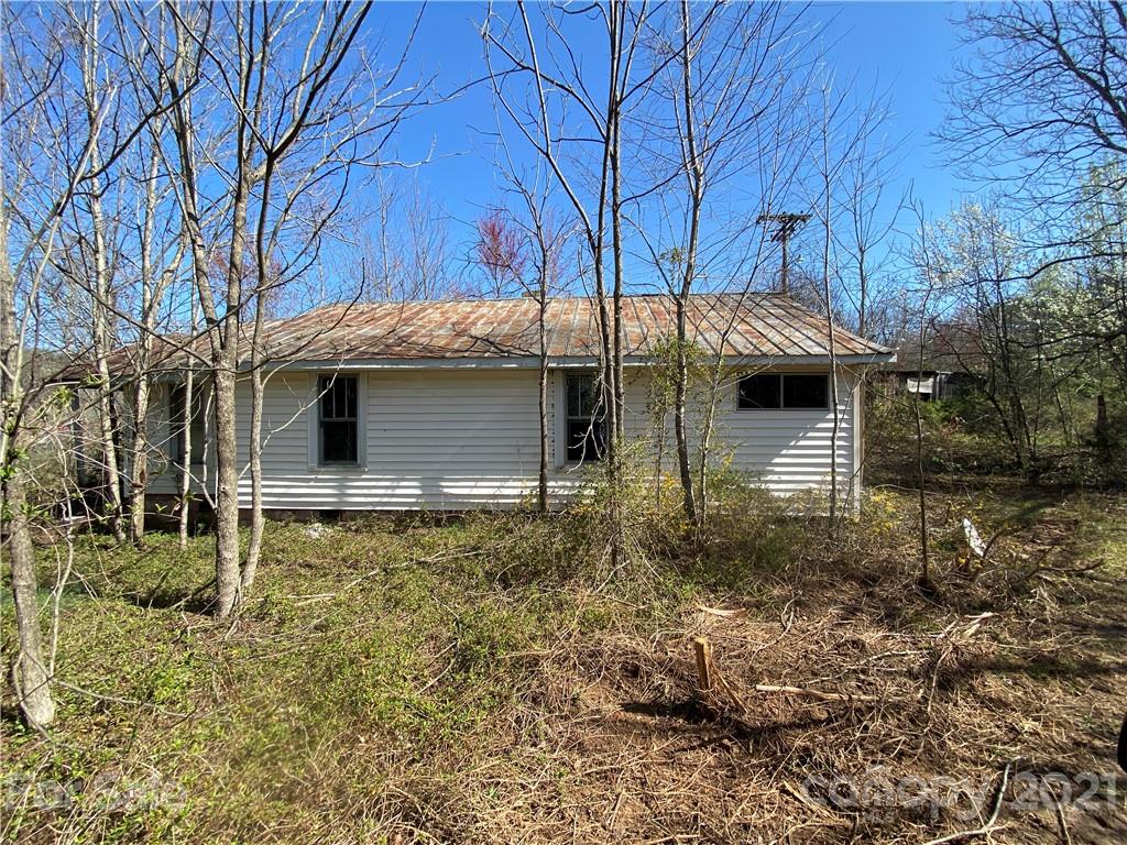 3941 Miller Bridge Road Hickory, NC 28602 - Photo 1 of 45 Gallery Image 1