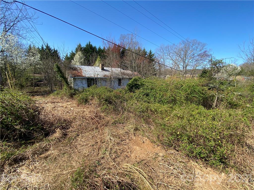 3941 Miller Bridge Road Hickory, NC 28602 - Photo 16 of 45 Gallery Image 16