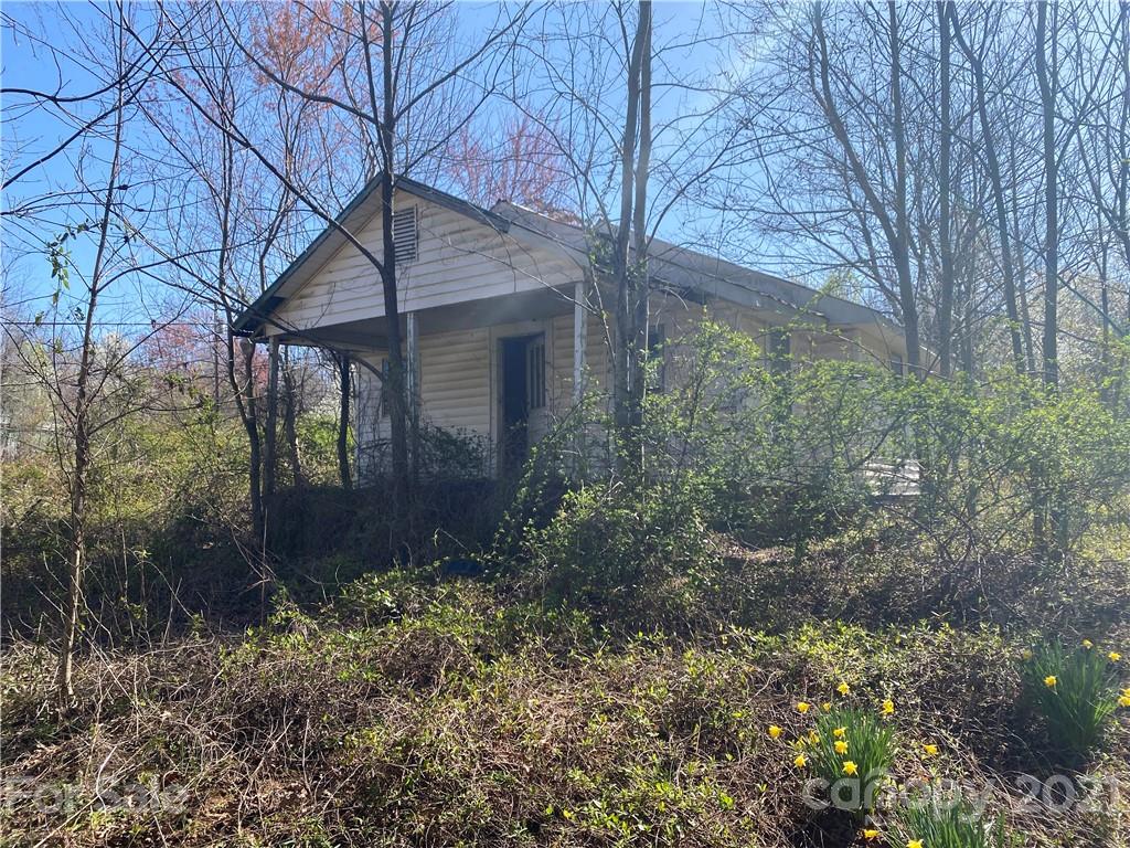 3941 Miller Bridge Road Hickory, NC 28602 - Photo 3 of 45 Gallery Image 3