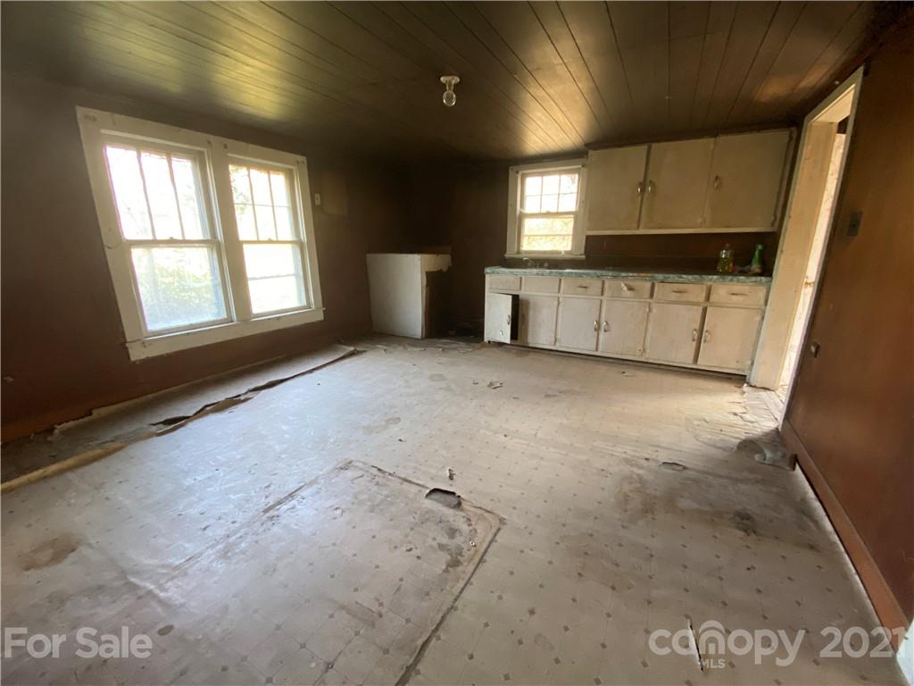 3941 Miller Bridge Road Hickory, NC 28602 - Photo 38 of 45 Gallery Image 38
