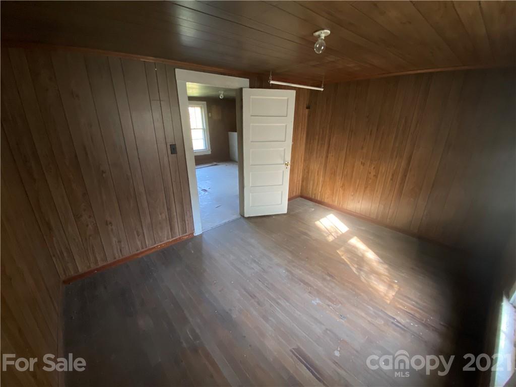 3941 Miller Bridge Road Hickory, NC 28602 - Photo 42 of 45 Gallery Image 42