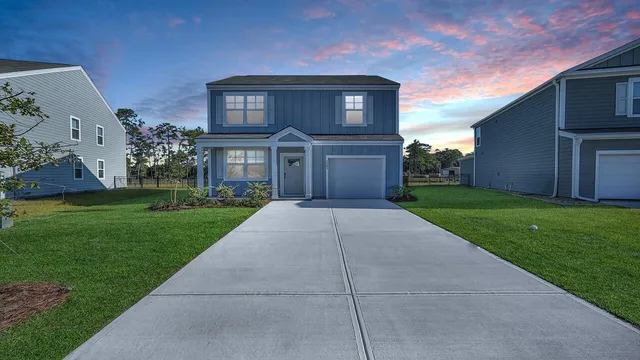 $384,900 | 2303 Macallan Boulevard, Ravenel, SC 29470