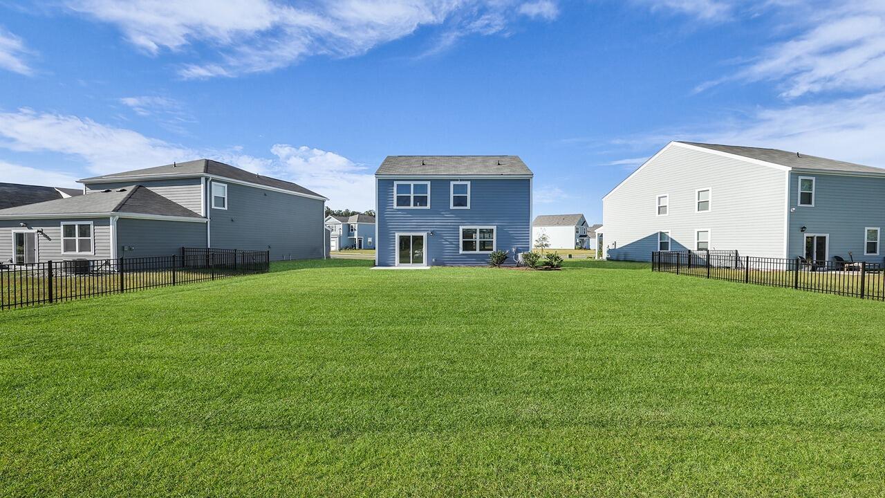 2303 Macallan Boulevard Ravenel, SC 29470 - Photo 36 of 40 20_ecp04233-1