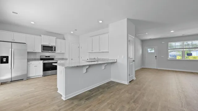 $384,900 | 2303 Macallan Boulevard, Ravenel, SC 29470