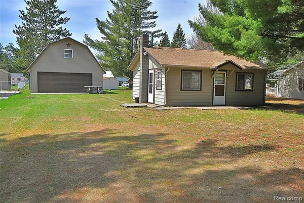 $129,900 | 1865 Mullet Avenue, St. Helen, MI 48656