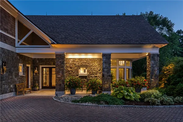 $11,500,000 | 42 Thornton Way, North Kingstown, RI 02852