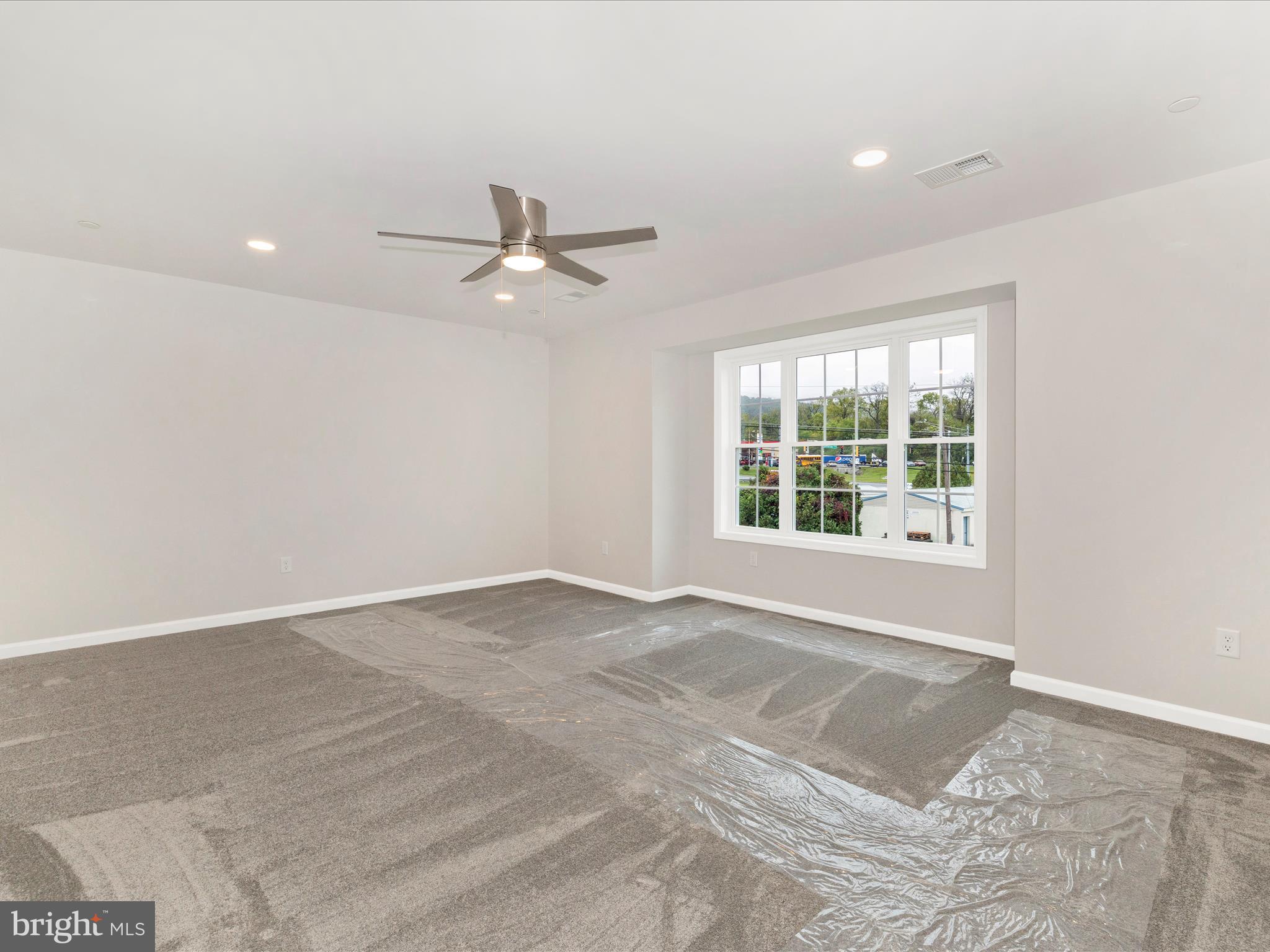 22420 Old Georgetown Road Smithsburg, MD 21783 - Photo 23 of 47 Primary Bedroom