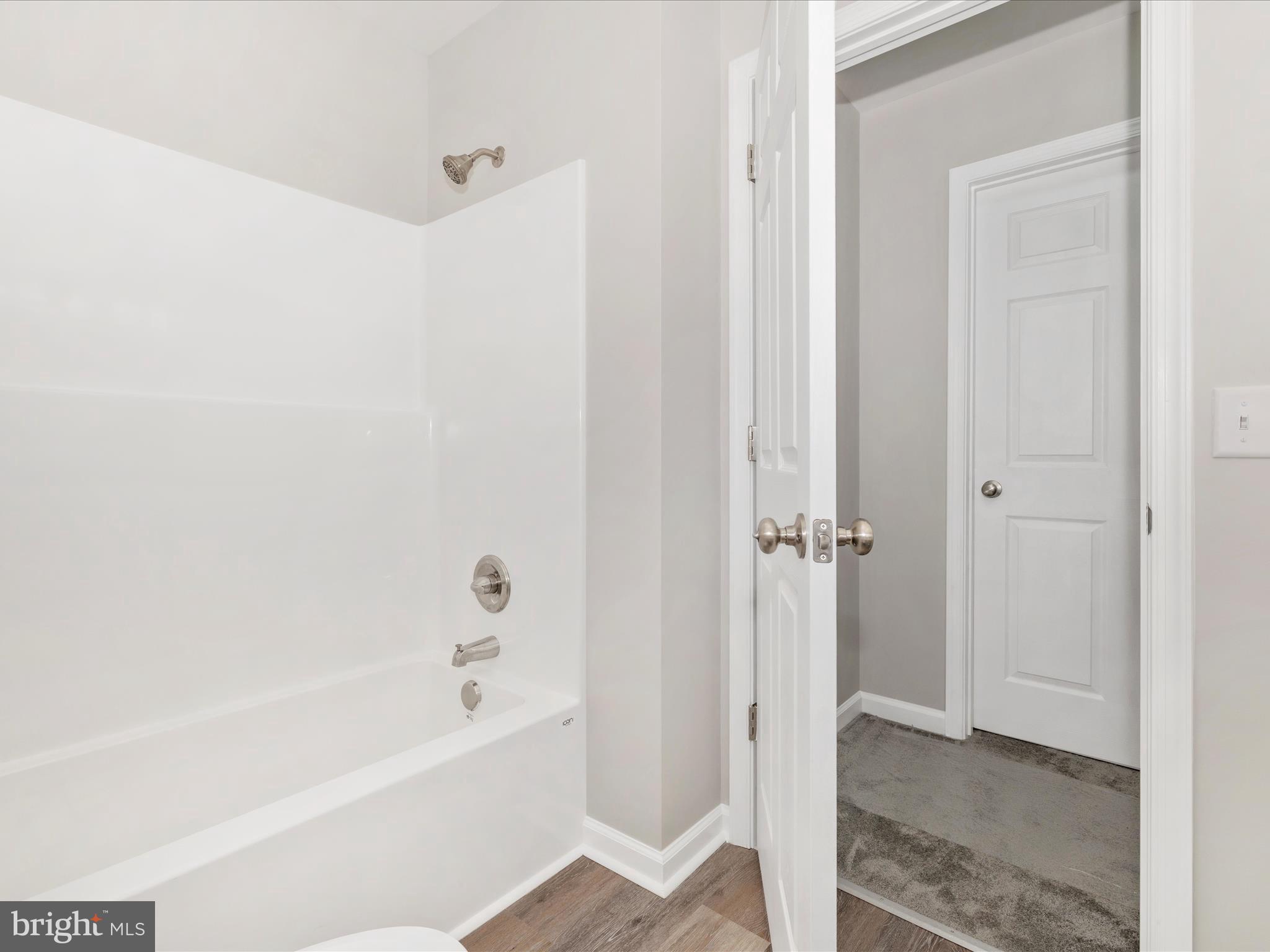 22420 Old Georgetown Road Smithsburg, MD 21783 - Photo 29 of 47 Primary Bathroom