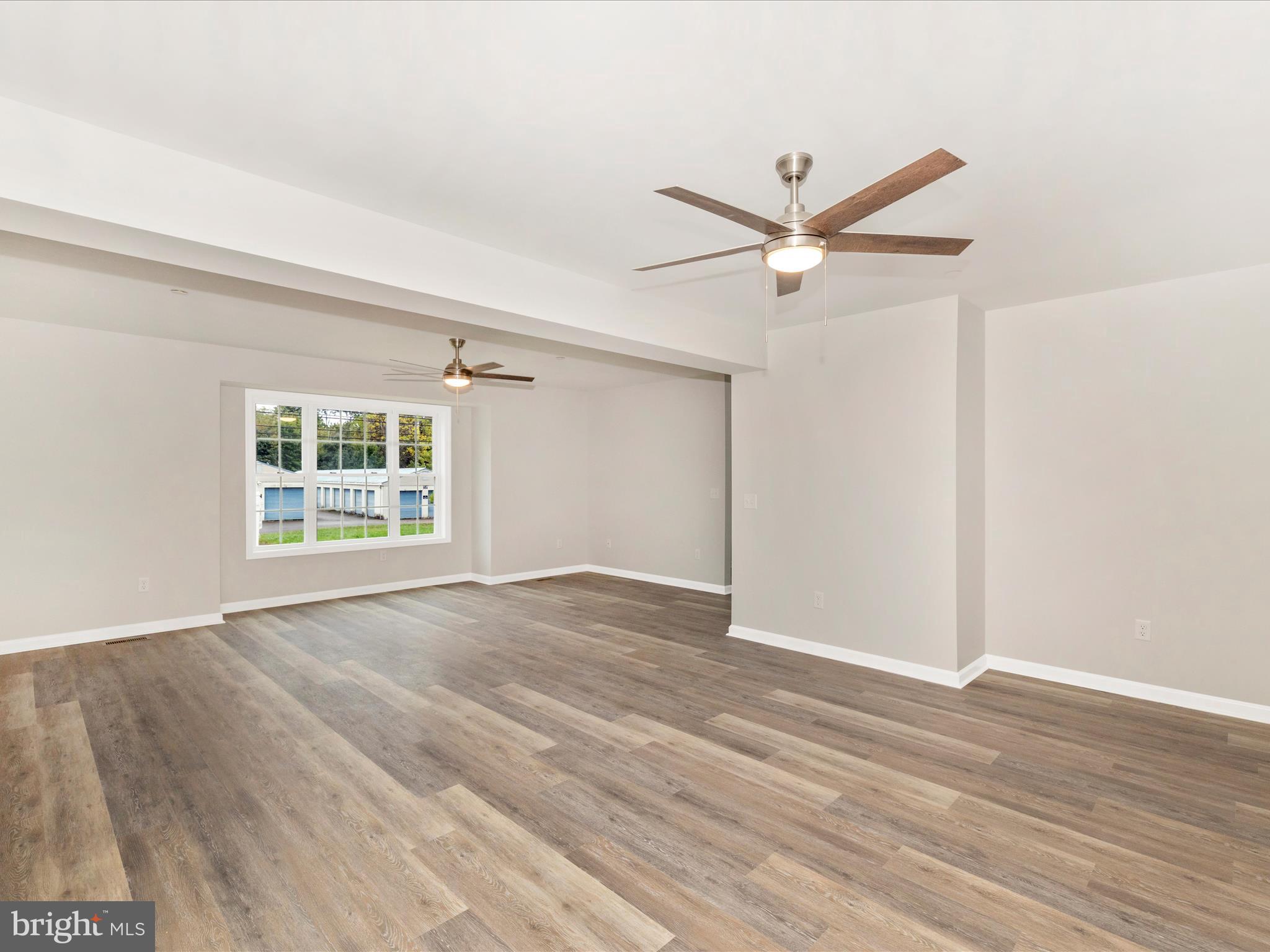 22420 Old Georgetown Road Smithsburg, MD 21783 - Photo 10 of 47 Dining Area