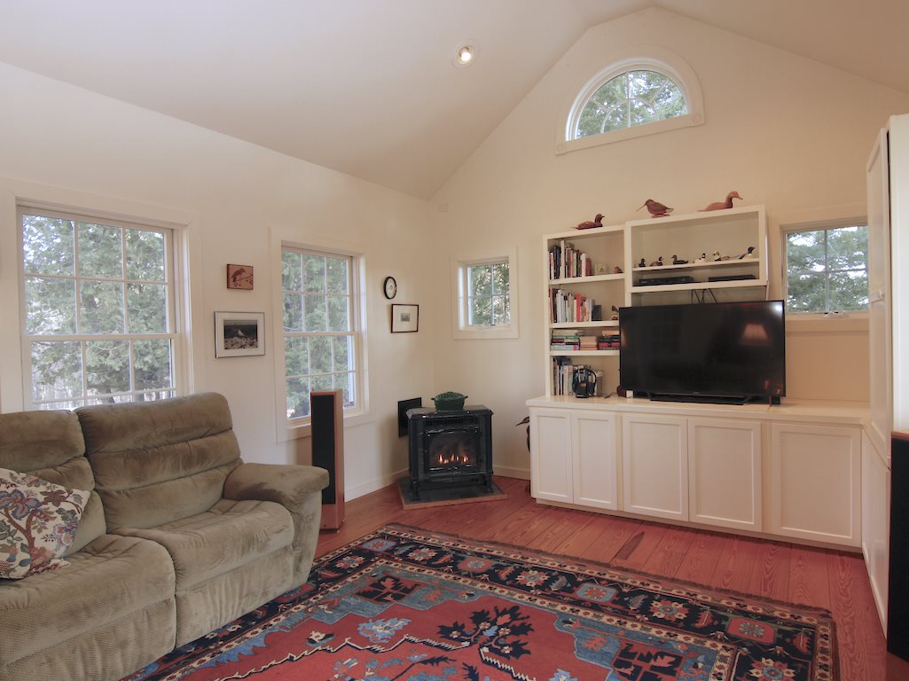 95 Old Street Road Peterborough, NH 03458 - Photo 12 of 26