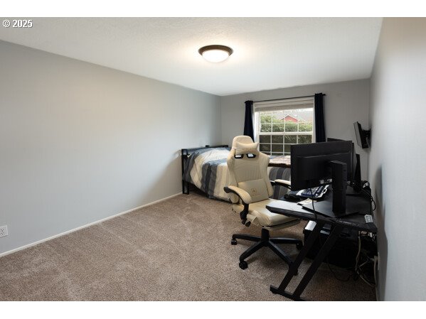 1230 Risden Place Eugene, OR 97404 - Photo 25 of 33 Gallery Image 25